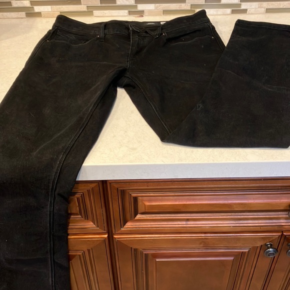 Volcom Vorta Slim/ Straight 33 x32 worn 3x max jeans like new / slightly worn - Picture 1 of 4